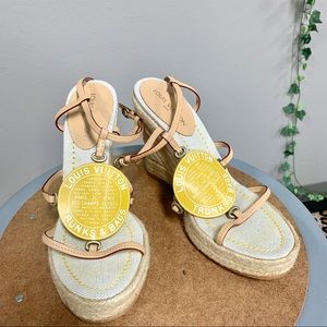 Louis Vuitton ‘Trunks & Bags’ beige wedges